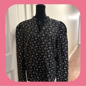 Top-black, puff sleeves, ruffled collar